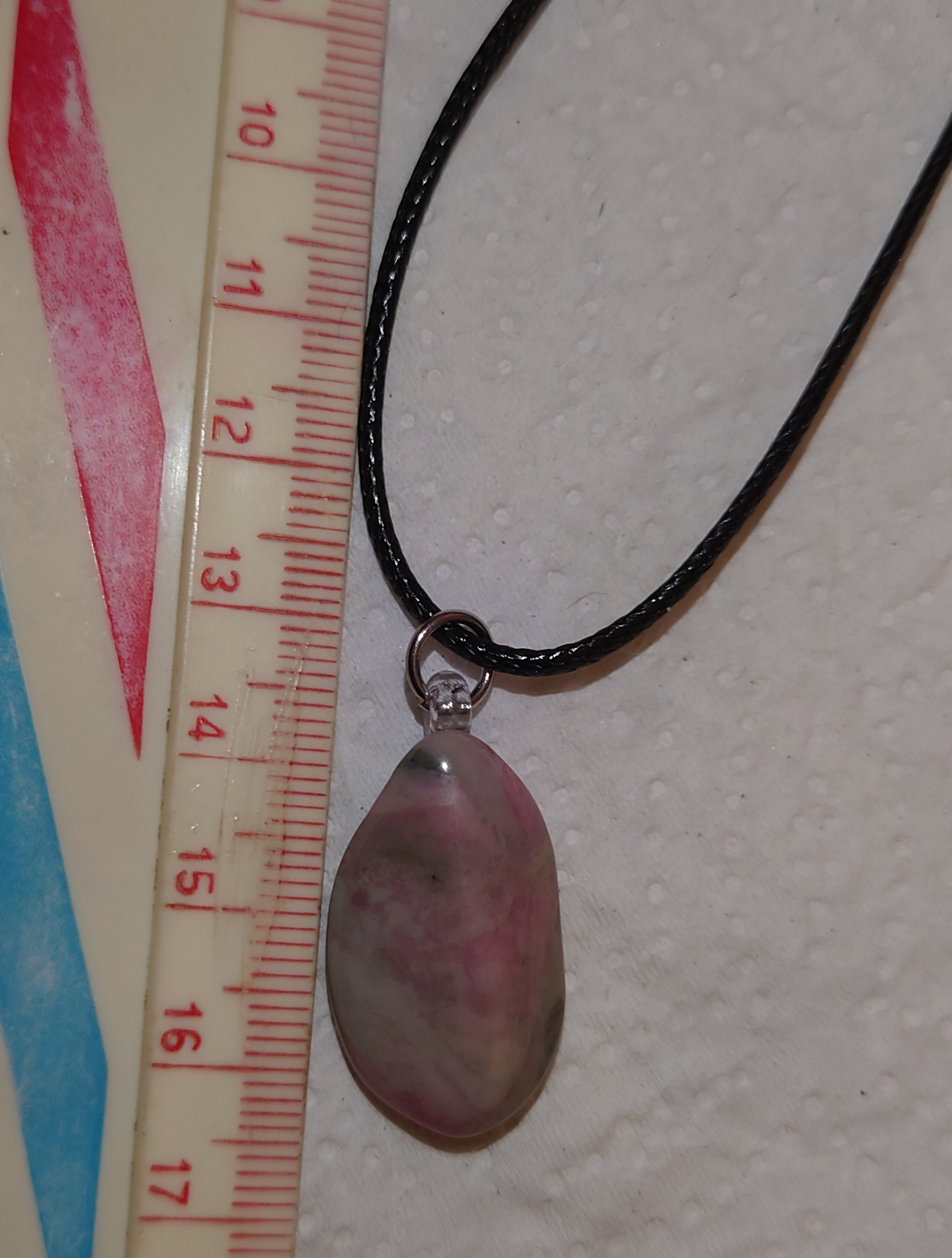 Crystal necklace - rhodonite photo