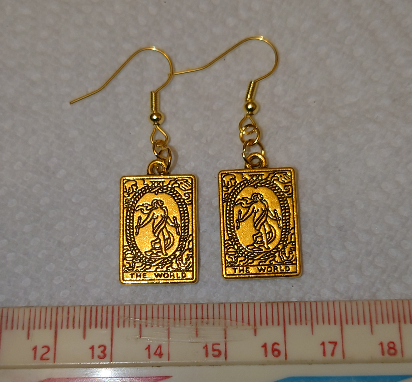 Tarot earrings - The Moon - gold metal · Tarot earrings - The World - gold metal